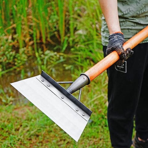 Pelle désherbante inox, outil jardinage.  Efficace, ergonomique, durable.  Idéale pour enlever mauvaises herbes.