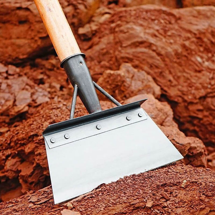 Pelle désherbante inox, outil jardinage.  Efficace, ergonomique, durable.  Idéale pour enlever mauvaises herbes.