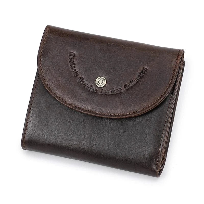 Accessoire indispensable, petit porte-cartes femme en cuir véritable vert forêt, durable et stylé.