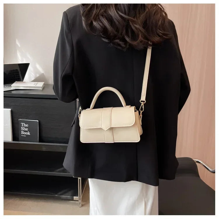 Sac bandoulière femme élégant et chic, parfait accessoire quotidien mode en similicuir de qualité.