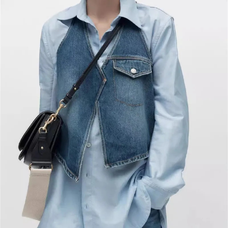 Sac bandoulière élégant kaki, petit sac femme pratique pour tous les jours, avec finitions soignées.
