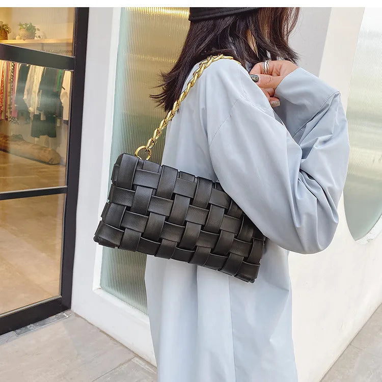 Sac femme Anita, petit format élégant en cuir PU, parfait pour un look mode chic au quotidien.