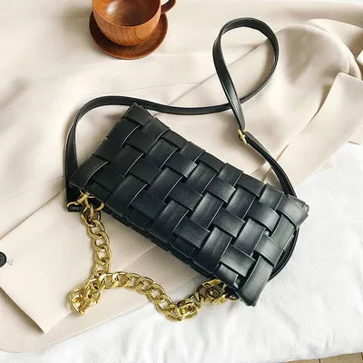 Sac bandoulière Anita pour femme, chic et compact, idéal pour vos sorties ou événements spéciaux.