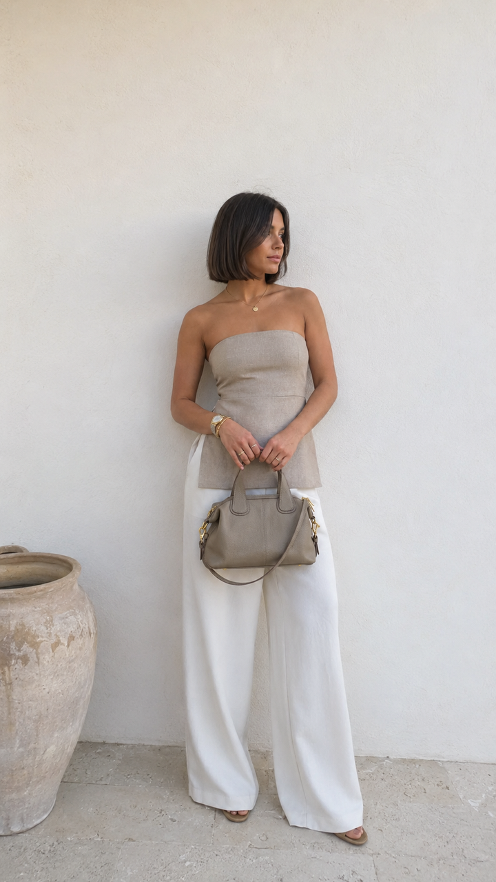 Petit sac à main bandoulière femme en cuir fendu gris beige, élégant et pratique pour le quotidien.