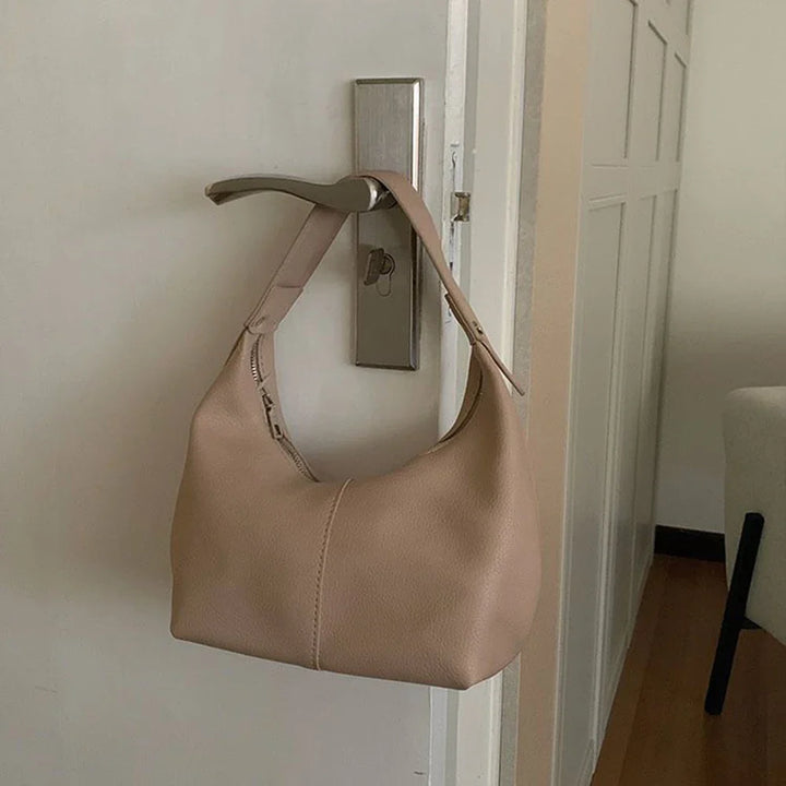 Sac à main femme en similicuir, modèle petit et chic, parfait comme sac de soirée. Polyvalent.