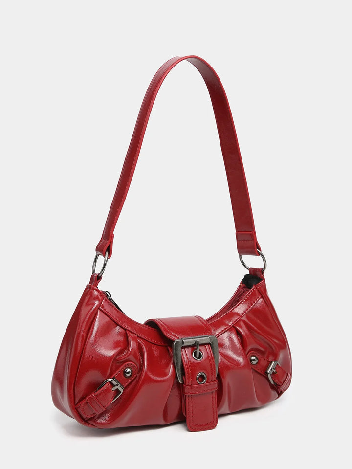 Petit sac à main rouge audacieux en cuir PU, parfait pour femme élégante, soirée ou accessoire tendance.