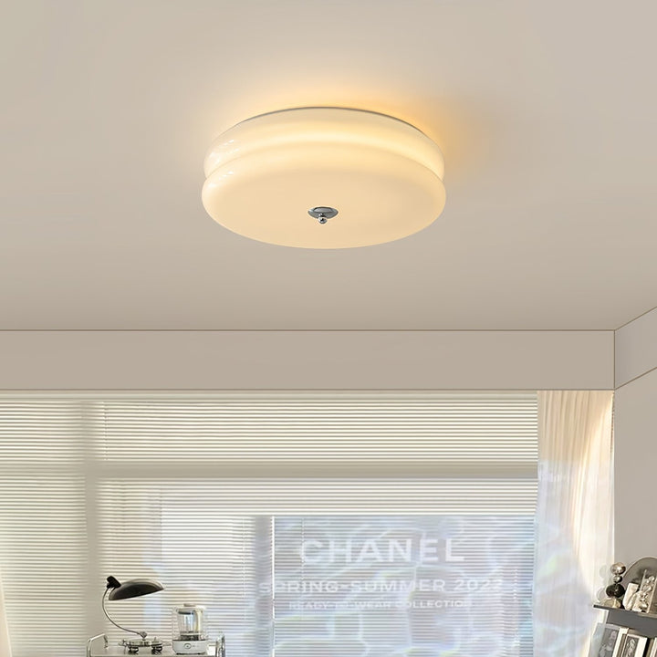 "Plafonnier Art Déco Vintage élégant avec design géométrique, en fer et verre, pour un éclairage chic et luxueux."