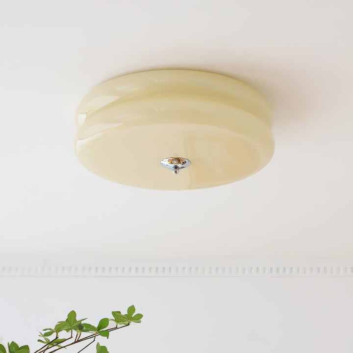 "Plafonnier Art Déco Vintage élégant avec design géométrique, en fer et verre, pour un éclairage chic et luxueux."