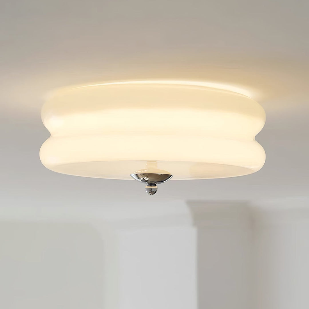 "Plafonnier Art Déco Vintage élégant avec design géométrique, en fer et verre, pour un éclairage chic et luxueux."