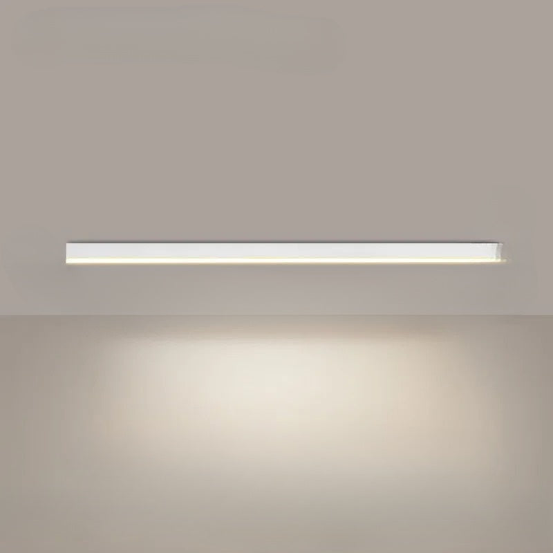 Plafonnier LED moderne, éclairage intérieur. Design épuré, installation facile.  Plusieurs tailles disponibles.
