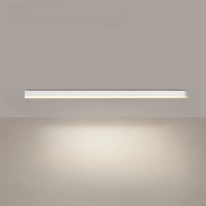 Plafonnier LED moderne, éclairage intérieur. Design épuré, installation facile.  Plusieurs tailles disponibles.