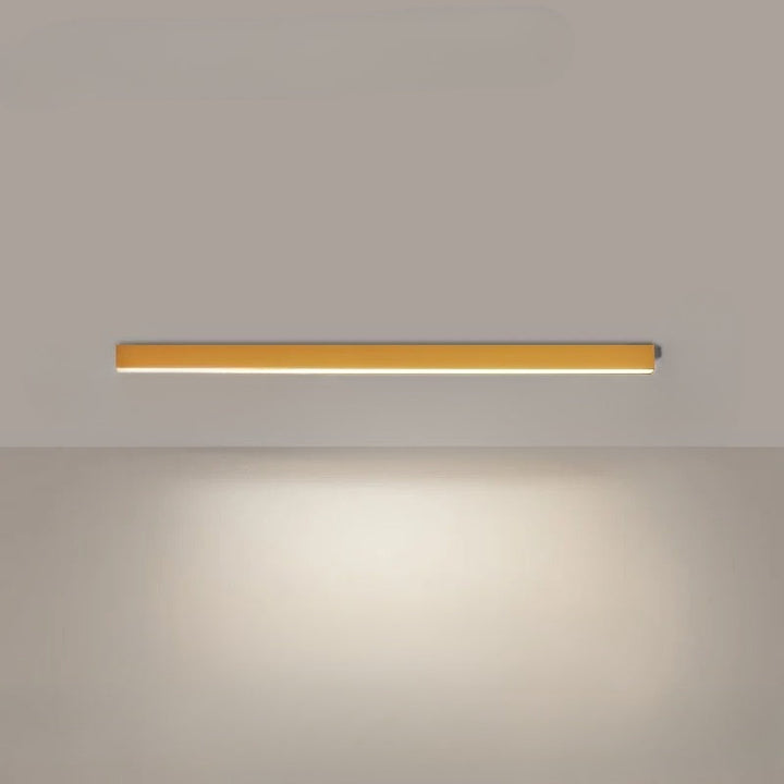 Plafonnier LED moderne, éclairage intérieur. Design épuré, installation facile.  Plusieurs tailles disponibles.