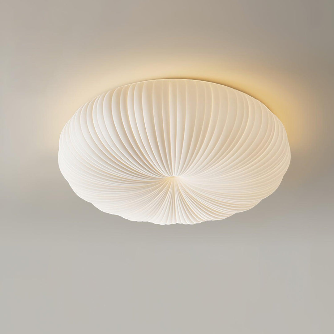 Plafonnier LED moderne, lumière ajustable, télécommande. Design élégant en métal et acrylique.