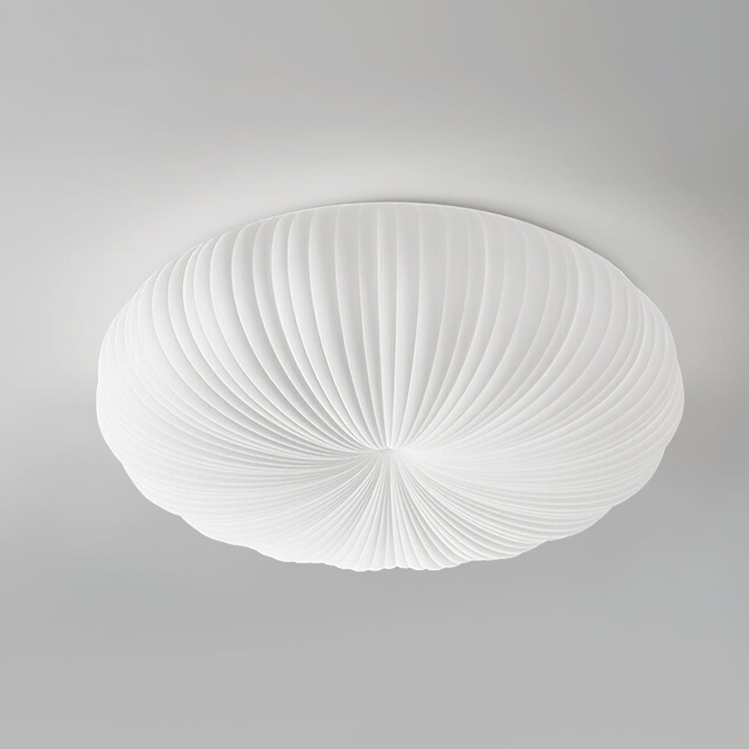 Plafonnier LED moderne, lumière ajustable, télécommande. Design élégant en métal et acrylique.