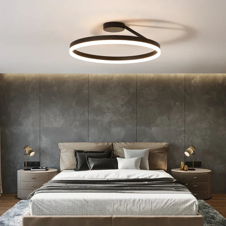 "Plafonnier LED scandinave rond, design minimaliste, lumière blanche chaude pour ambiance douce et relaxante."