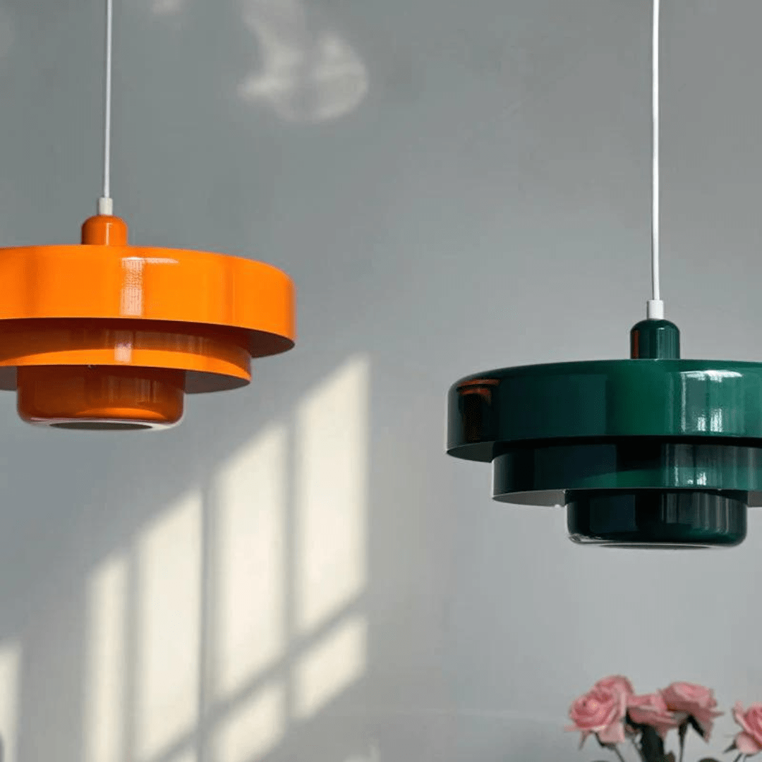 Plafonnier LED vintage, éclairage rétro chic. Design élégant, métal, lumière douce.  Idéal salon, salle à manger.