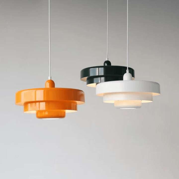 Plafonnier LED vintage, éclairage rétro chic. Design élégant, métal, lumière douce.  Idéal salon, salle à manger.