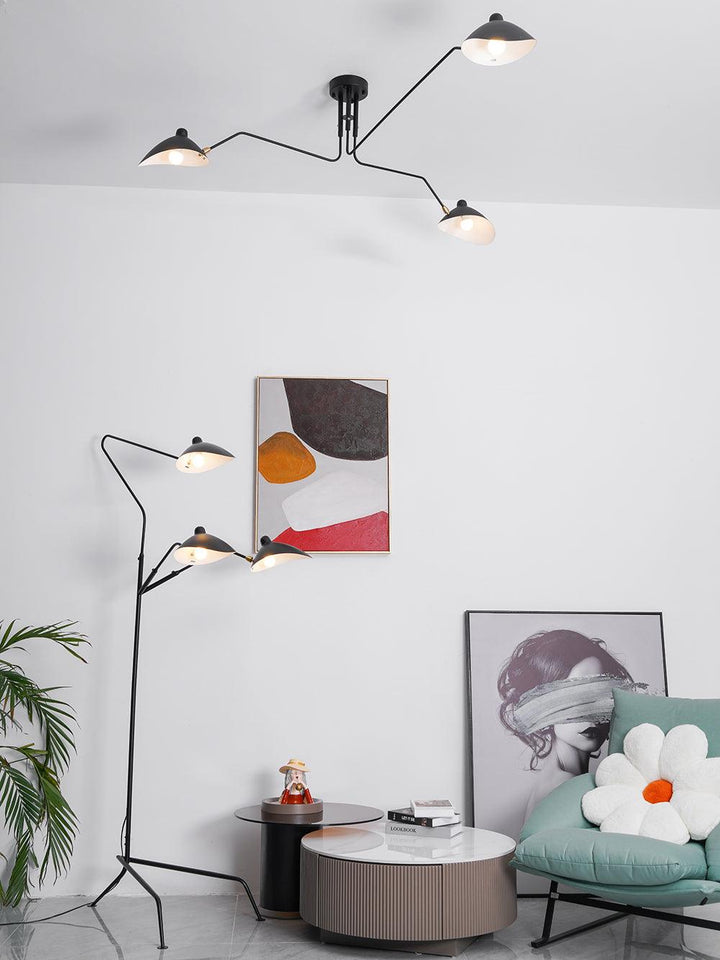 Plafonnier moderne à bras ajustable en métal noir, design élégant et épuré, pour éclairage directionnel contemporain.