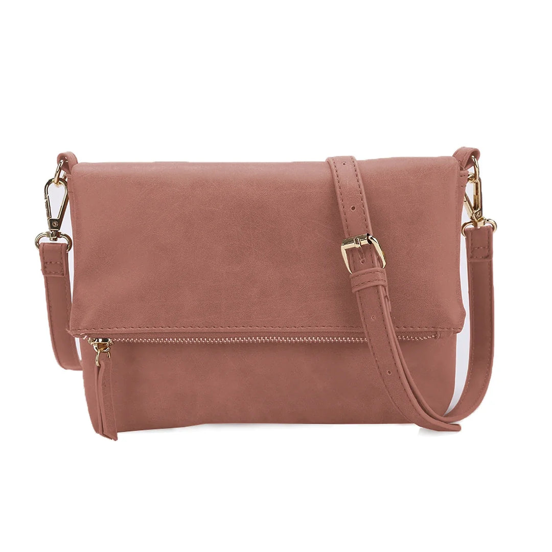 Pochette femme avec bandoulière, en similicuir de qualité, alliant élégance et praticité.
