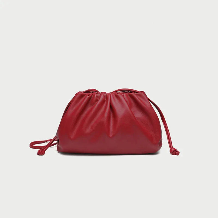 Sac pochette femme élégant et polyvalent, idéal pour les soirées ou un usage quotidien raffiné.