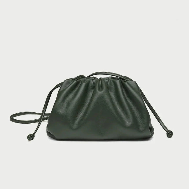 Sac pochette femme moderne avec bandoulière amovible, un accessoire élégant pour toute occasion.