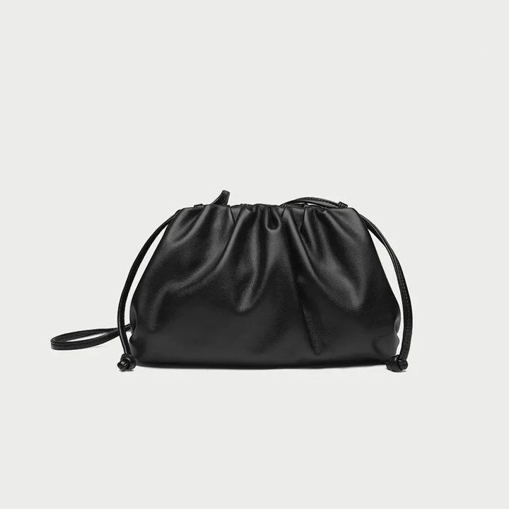 Pochette femme moderne et chic, idéale pour compléter votre garde-robe avec style.