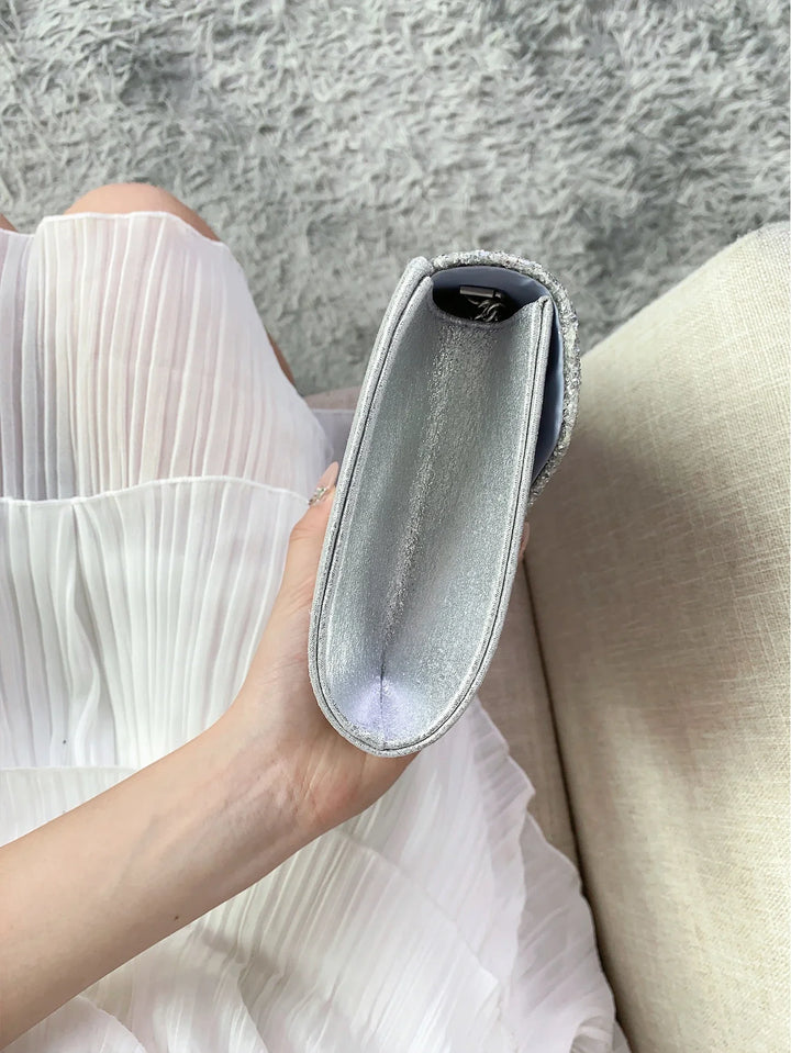 Sac pochette glamour pour femme, scintillant, parfait pour un mariage, une soirée ou un cocktail.