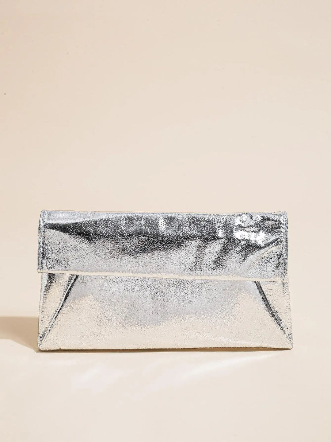 Pochette de soirée chic femme pour mariage, fête ou événement spécial. Design irisé et scintillant.
