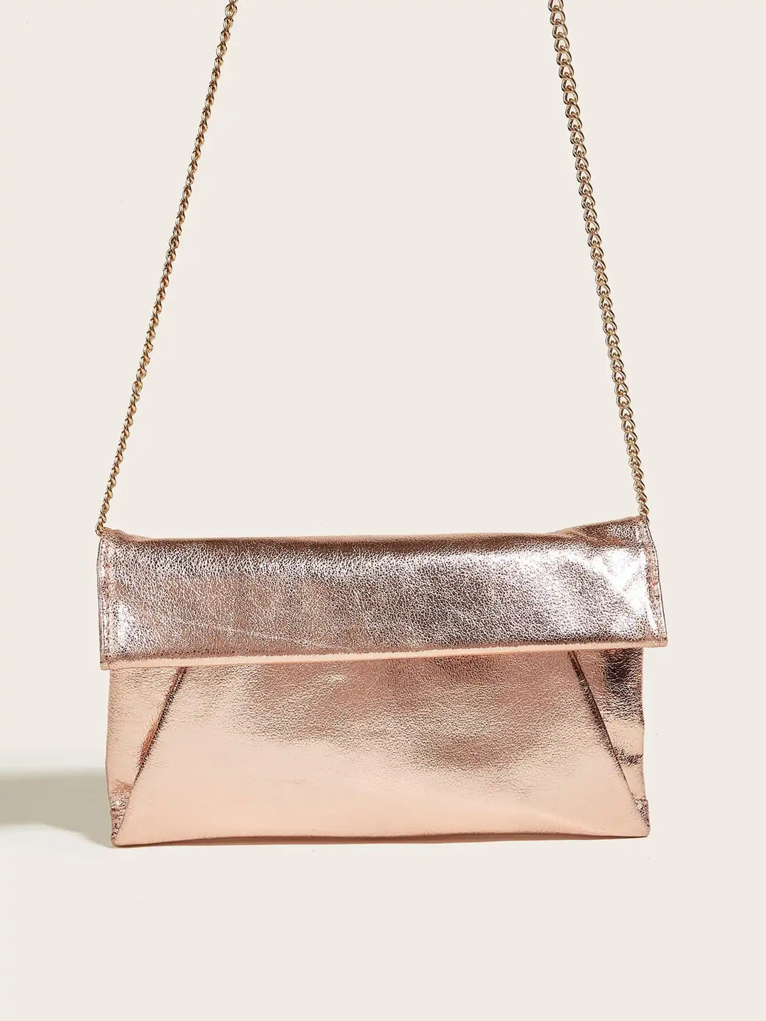 Élégante pochette de soirée scintillante pour femme, idéale pour fêtes, mariages et événements chics.