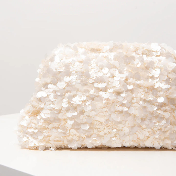 Sac pochette élégant en sequins pour femme, parfait pour les fêtes, mariages et cérémonies.