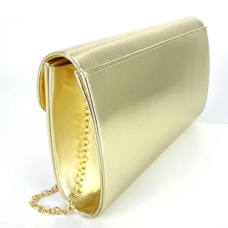 Pochette de soirée dorée brillante pour femme, ton champagne, accessoire élégant et chic pour occasions spéciales.