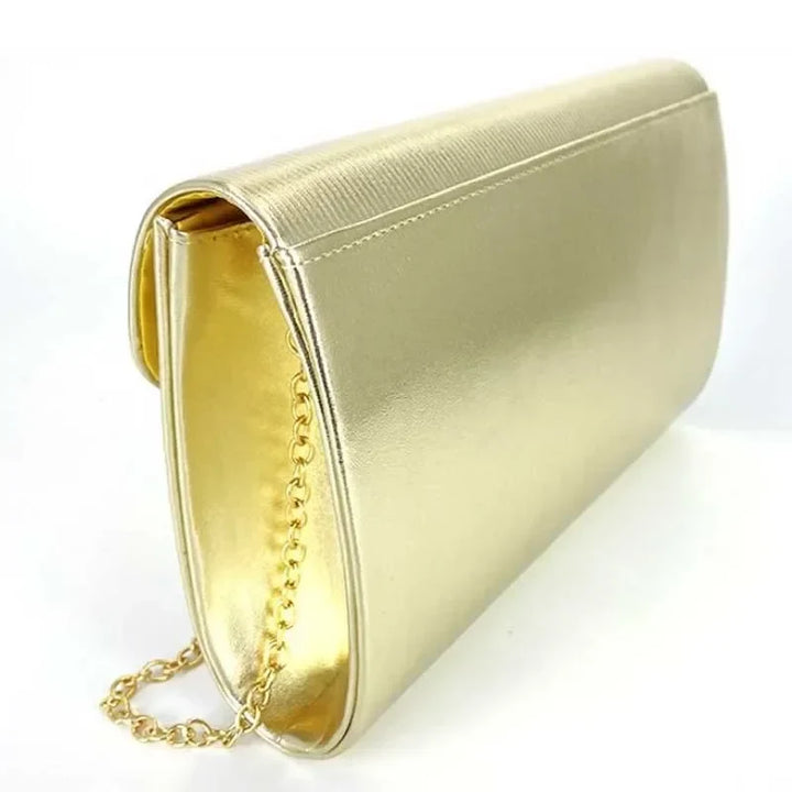Pochette de soirée dorée brillante pour femme, ton champagne, accessoire élégant et chic pour occasions spéciales.