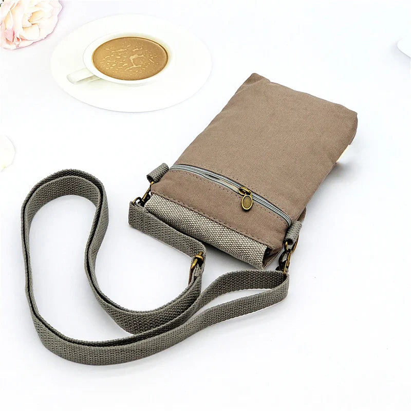 Accessoire femme: pochette smartphone Linoé portable en tissu, avec bandoulière. Parfait organisateur compact.