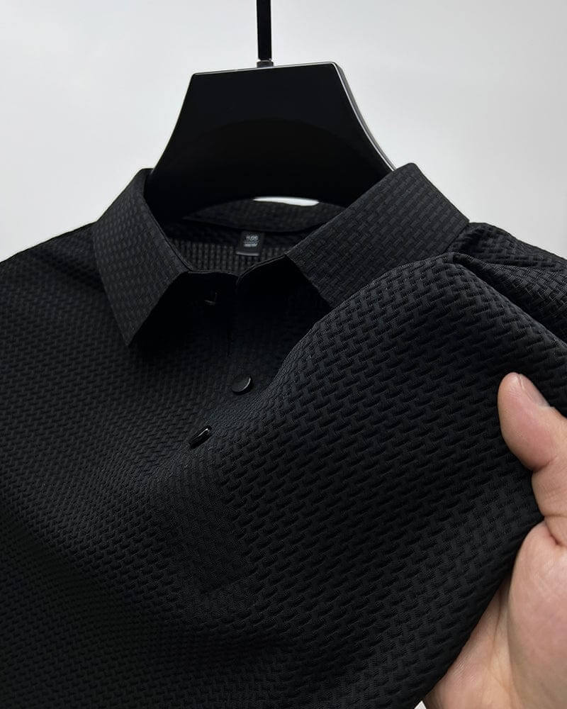 Polo en soie pour hommes, coupe ajustée, couleur élégante, respirant, parfait pour style moderne et confort optimal.