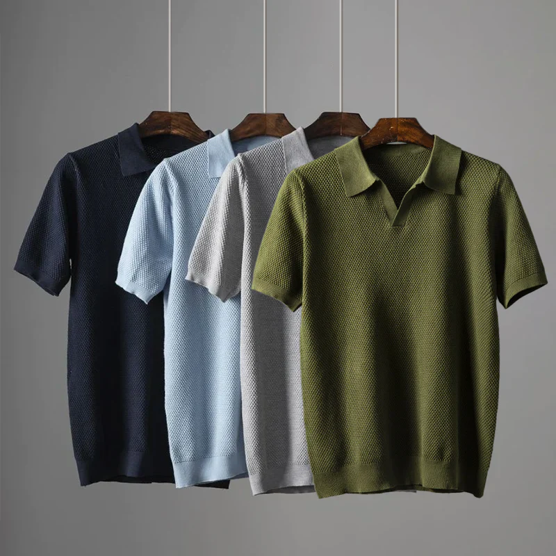 Polo été homme en coton péruvien.  Modèle respirant, coupe élégante et classique.