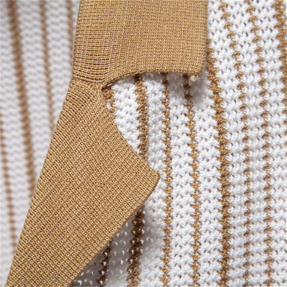 "Polo homme élégant été, couleur blanche, col distinctif, tissu luxe poly-viscose, tenue chic et décontractée."