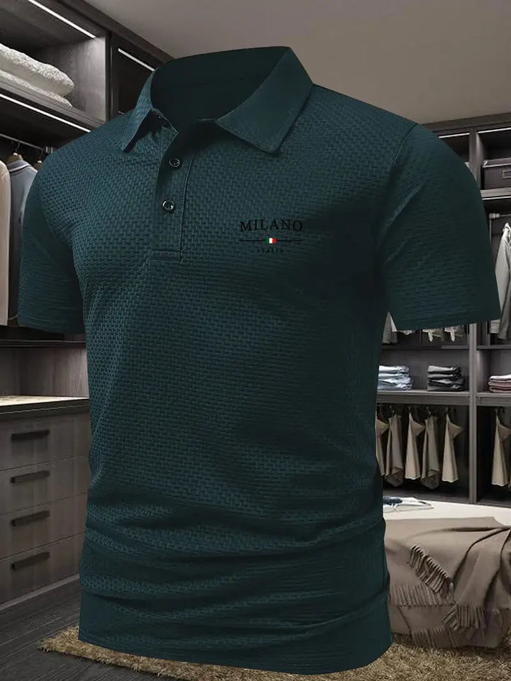 Polo homme été, motif géométrique, décontracté.  Style moderne et confortable.