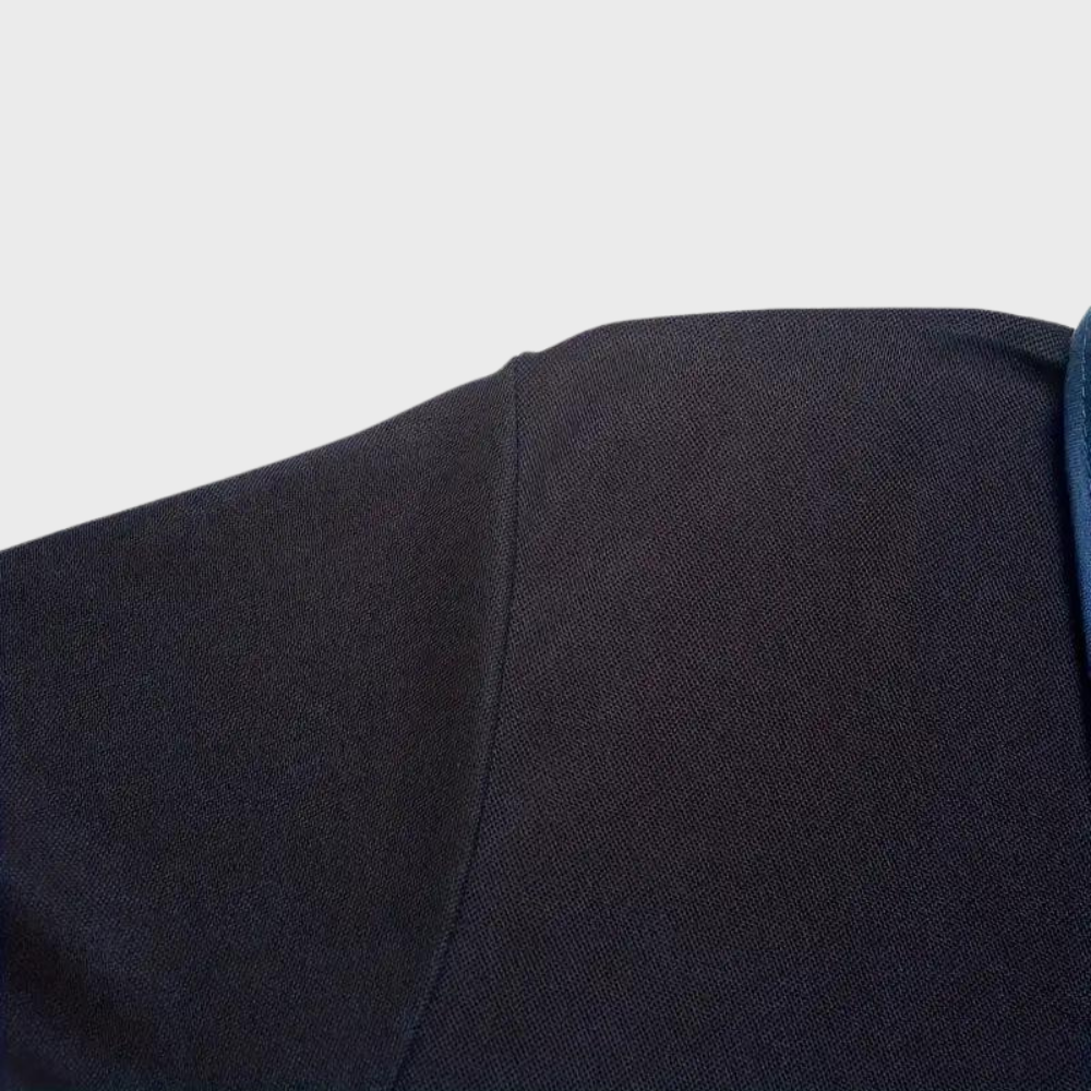 Polo homme qui procure un look confiant et une aisance incomparable.