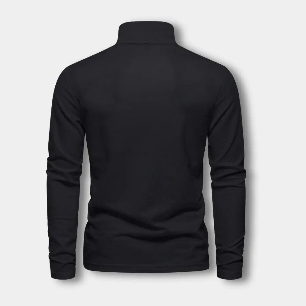 Polo homme élégant à col ouvert, manches longues, parfait pour un look casual chic et sophistiqué.