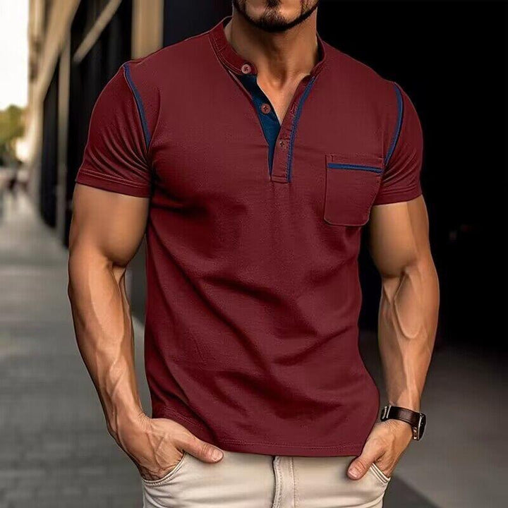 "Polo homme moderne avec col Henley, design colorblock élégant, idéal style et confort quotidien."
