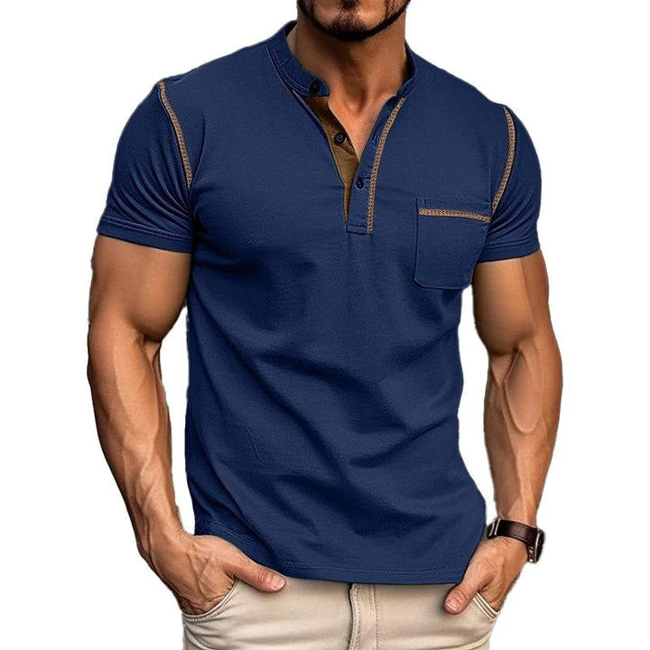 "Polo homme moderne avec col Henley, design colorblock élégant, idéal style et confort quotidien."