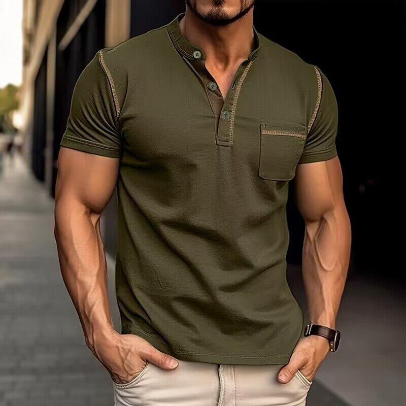"Polo homme moderne avec col Henley, design colorblock élégant, idéal style et confort quotidien."