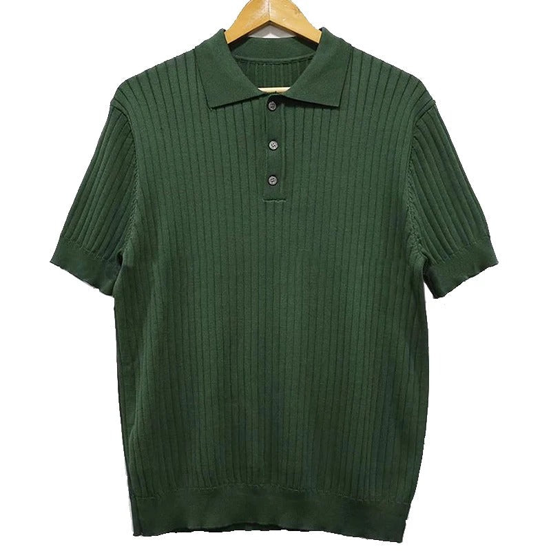 Polo homme rétro rayé en maille, style vintage chic pour printemps-été. Parfait pour un look décontracté.