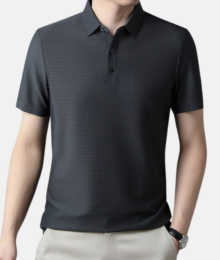 Polo homme rayé, style moderne et confortable.  Coupe impeccable, tissu respirant.  Parfait pour un look élégant.