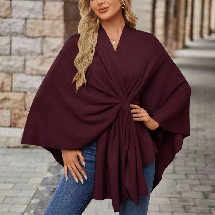 Optez pour le confort stylé avec ce poncho femme chic, un vêtement polyvalent et moderne.