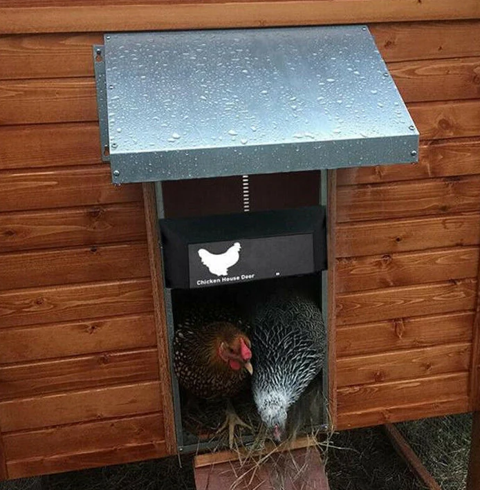 Porte automatique poulailler: ouverture/fermeture programmée. Sécurité optimale pour vos poules.  Installation facile.