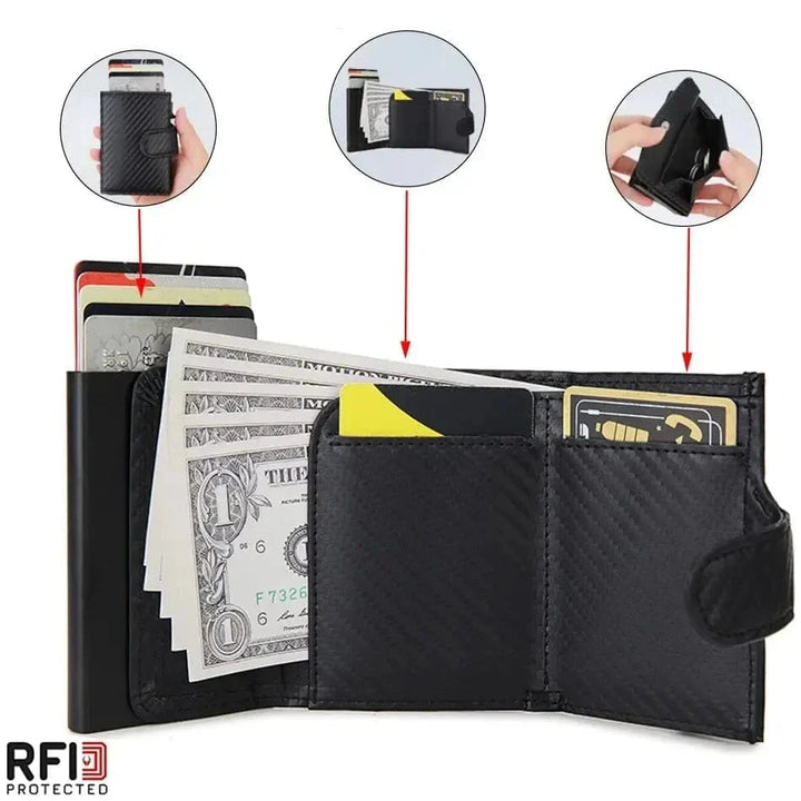 Accessoire homme en cuir noir: un porte-cartes RFID compact et raffiné, parfait pour un usage quotidien.