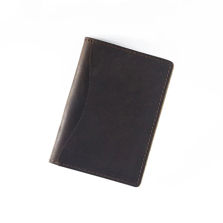 Organisateur de cartes femme en cuir Crazy Horse patiné, avec fermeture sécurisée.