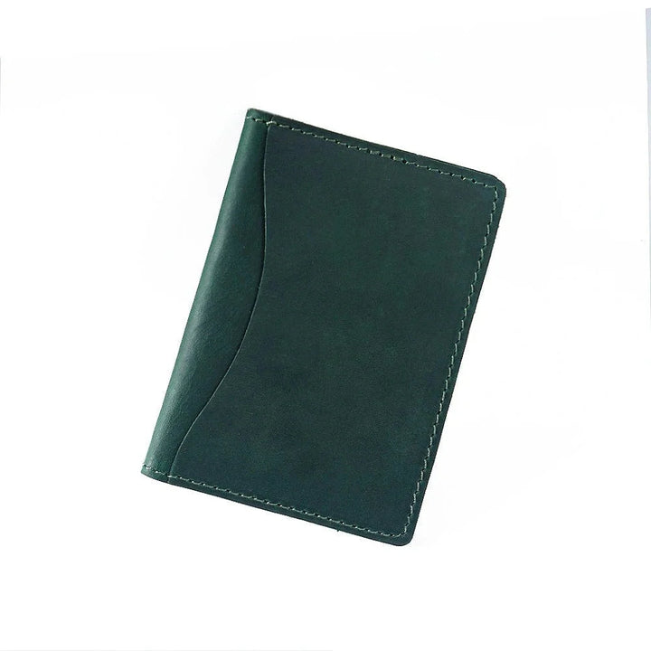 Porte-cartes en cuir de vachette Crazy Horse, robuste et compact, indispensable pour toute femme.