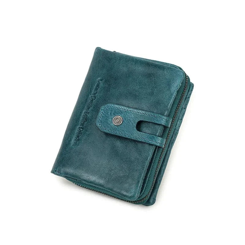 Intérieur d'un porte-cartes monnaie femme en cuir, montrant les emplacements pour cartes et la monnaie